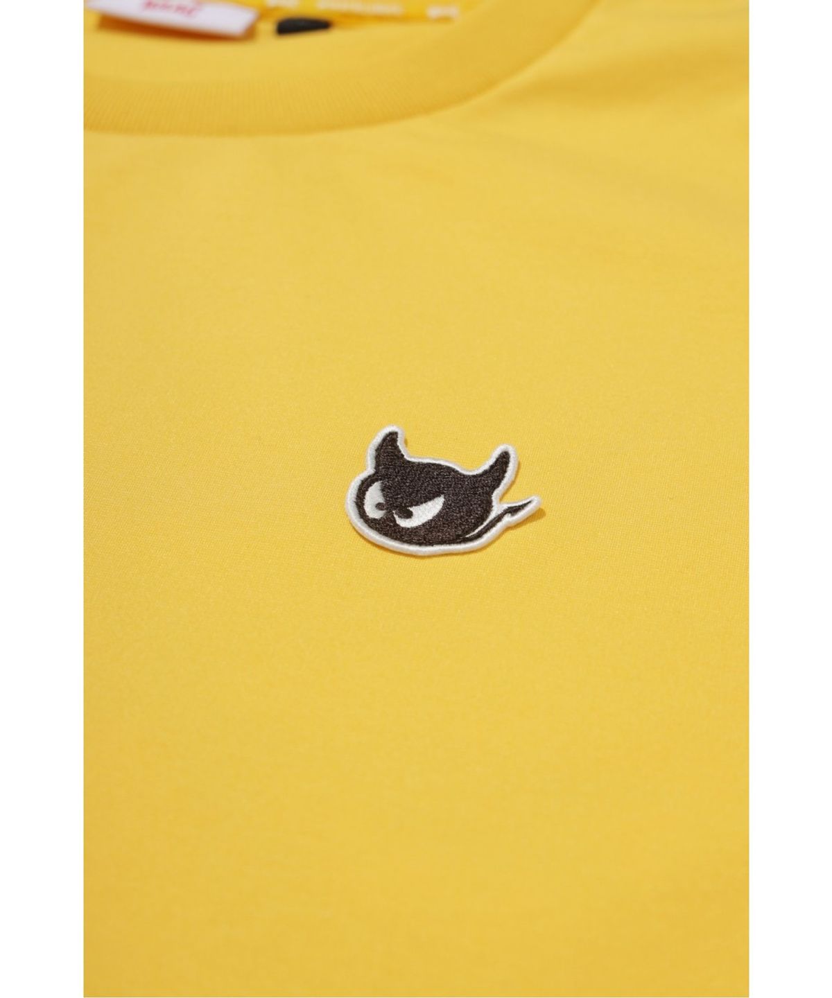 왁(WAAC) UNI WAACKY Graphic Crewneck Top WMTCA26604YED