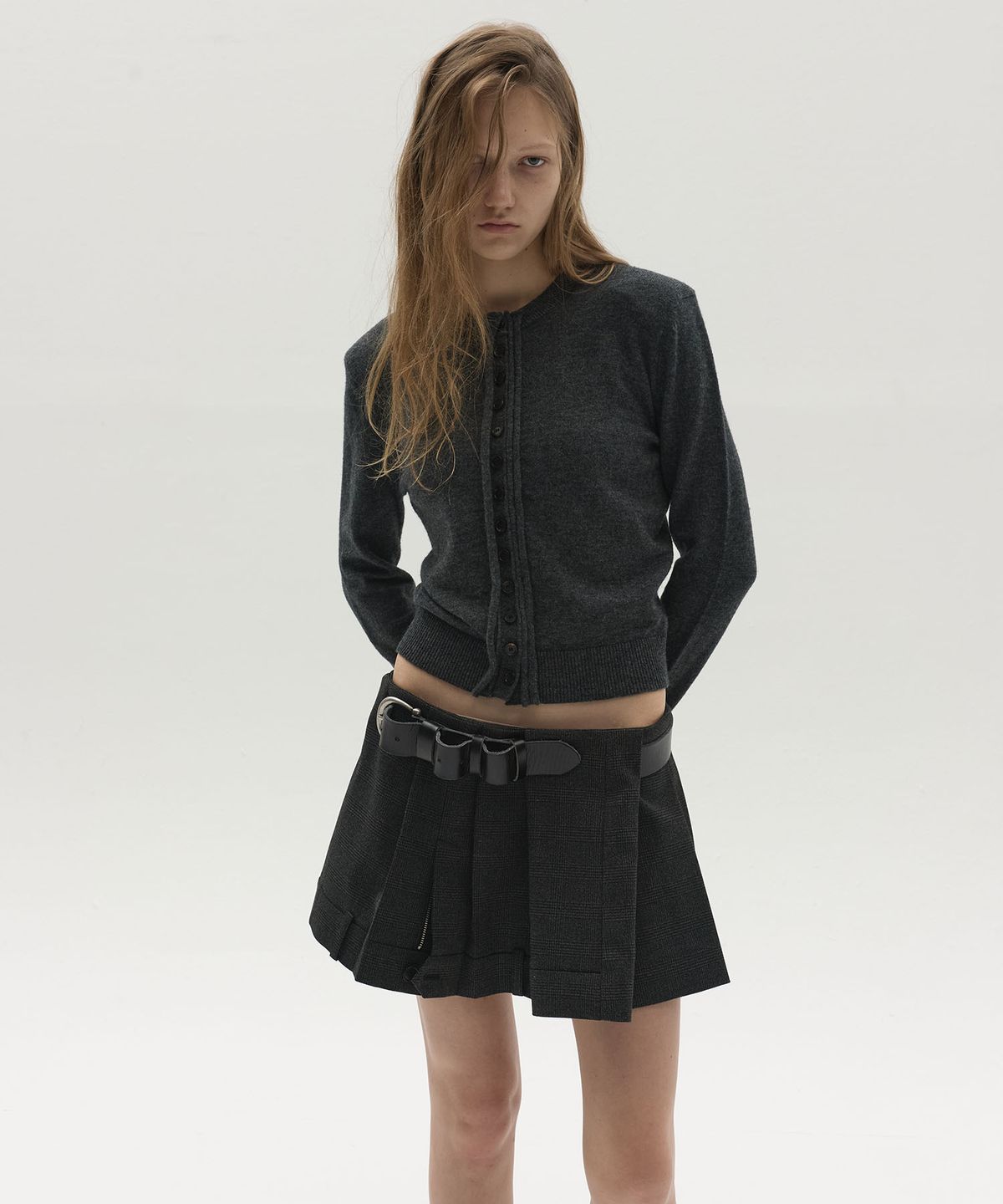 엘씨디씨티엠(LCDC™) BUTTON-DETAIL CARDIGAN (CHARCOAL)