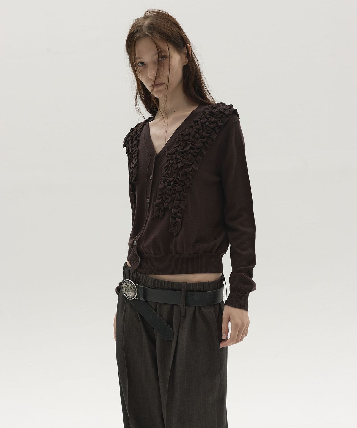 엘씨디씨티엠(LCDC™) ASYMMETRIC FRILL CARDIGAN (BROWN)