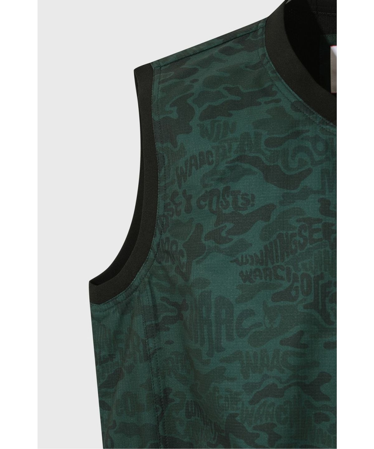 왁(WAAC) Men Air dot Patterned Vest WMVAA26600GRD