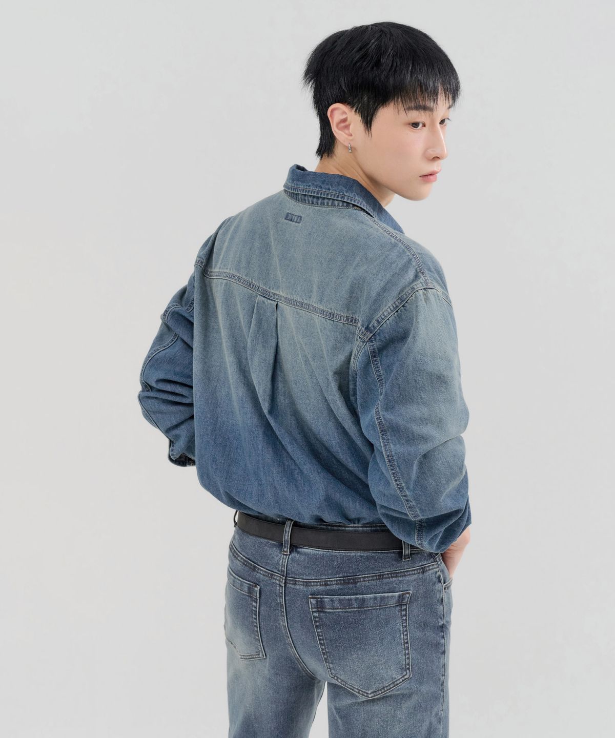 체이스컬트(CHASECULT) 공용 데님 포켓 셔츠-FERU5431B0N