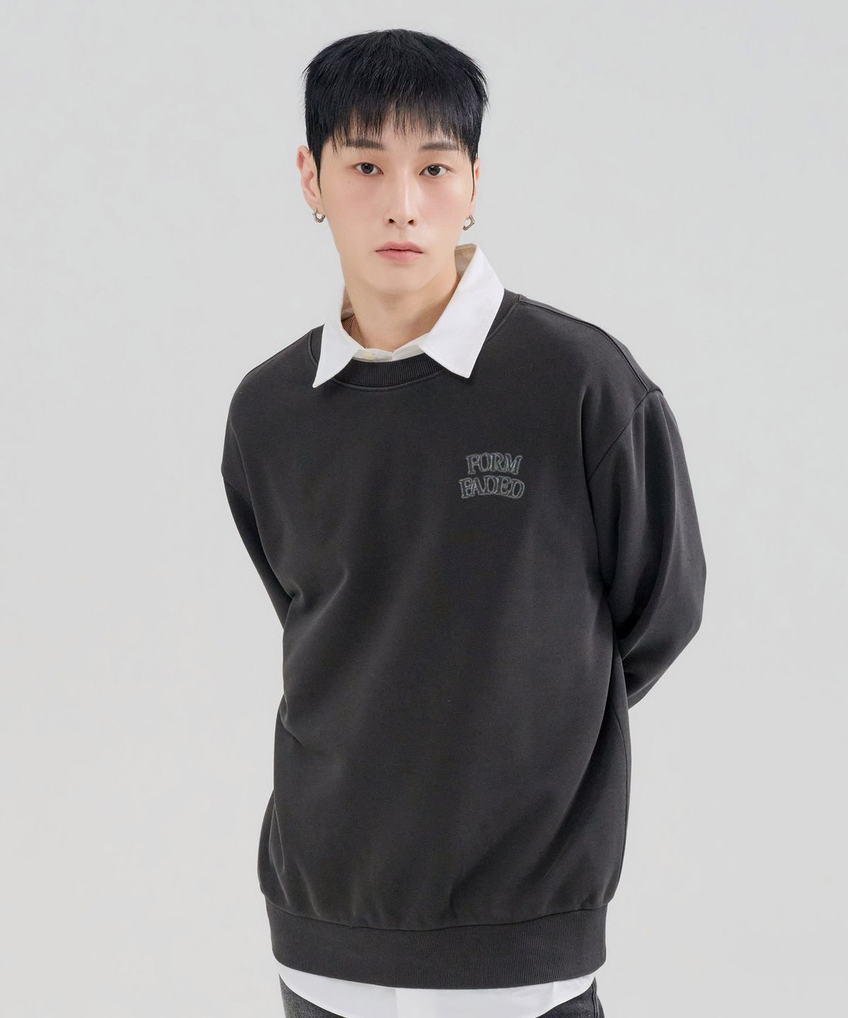 체이스컬트(CHASECULT) 남성 피그먼트 그래픽 맨투맨 티셔츠-FERK5132B09