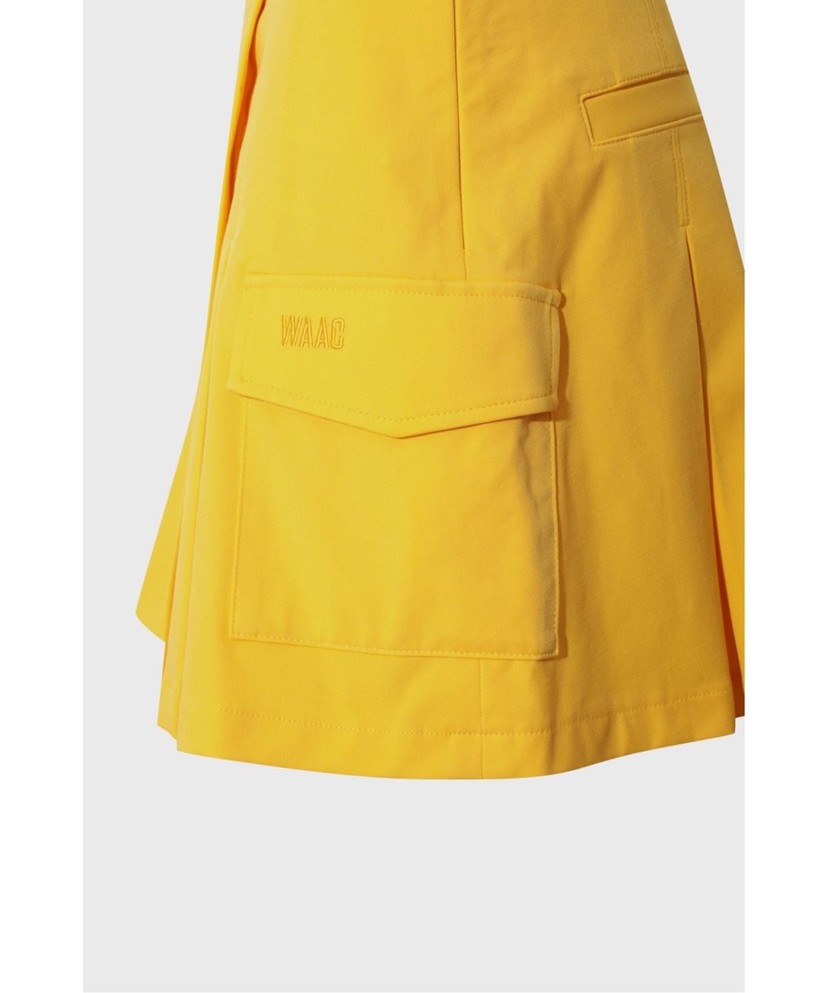 왁(WAAC) Women Wrapped half pants WWPNA26600YED