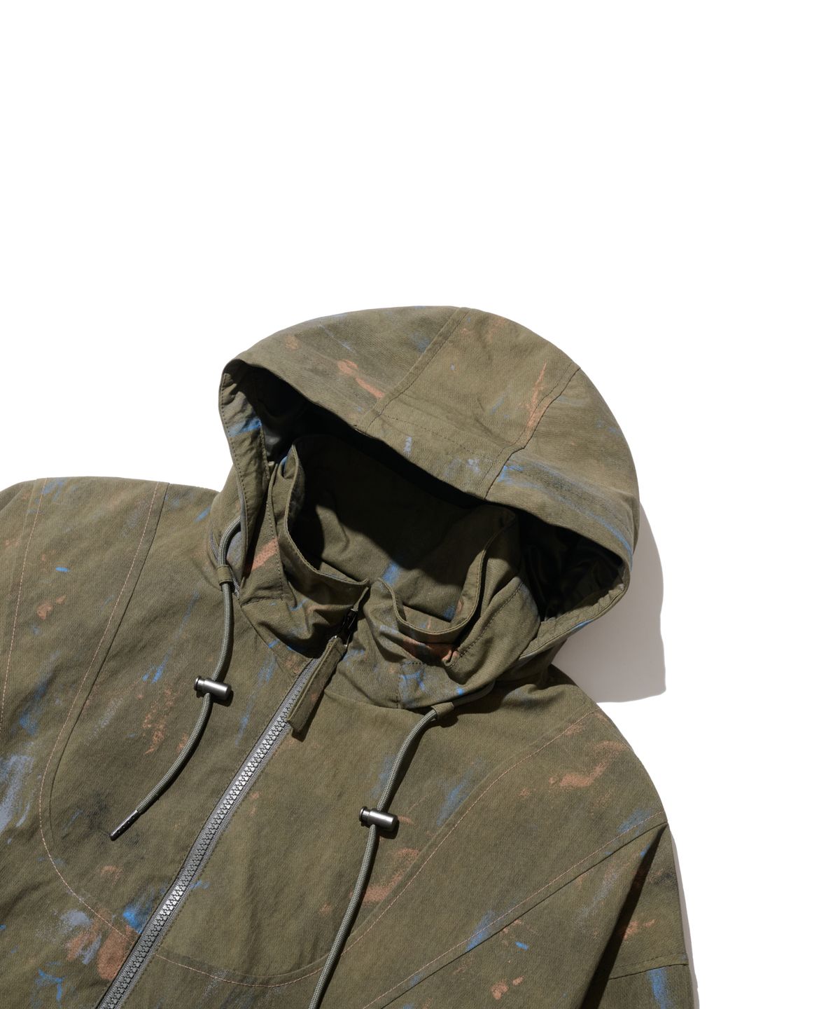 논타입(NONTYPE) PAINT SPLATTER HOODED ZIP WINDBREAKER (KHAKI)