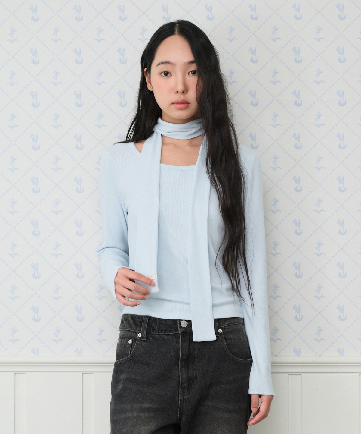 아메스 월드와이드(AMES-WORLDWIDE) CLASSIC SCARF LS TEE SKY BLUE