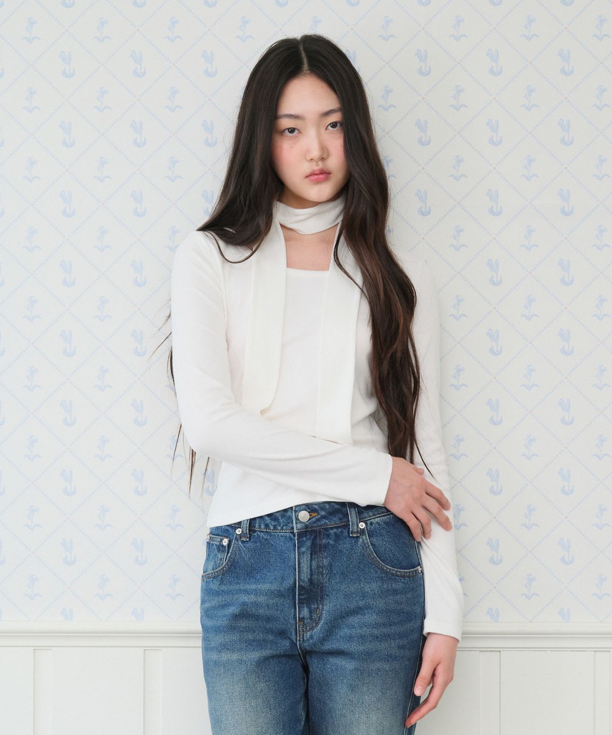 아메스 월드와이드(AMES-WORLDWIDE) CLASSIC SCARF LS TEE WHITE