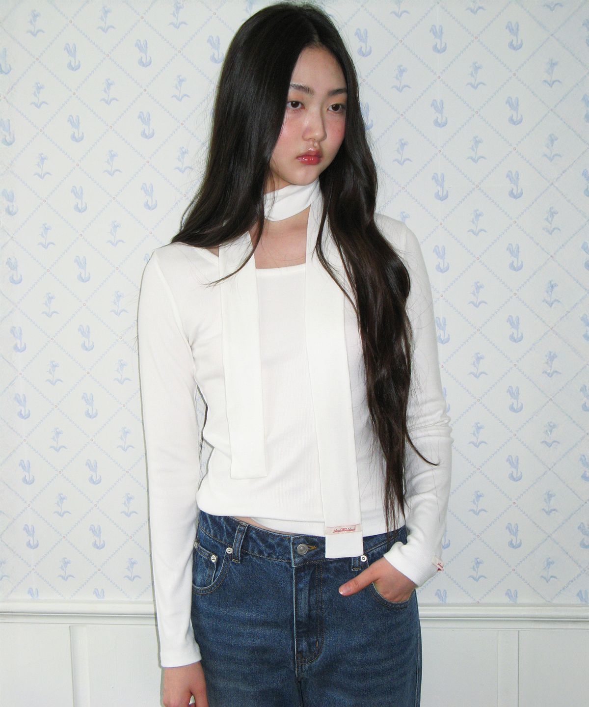 아메스 월드와이드(AMES-WORLDWIDE) CLASSIC SCARF LS TEE WHITE