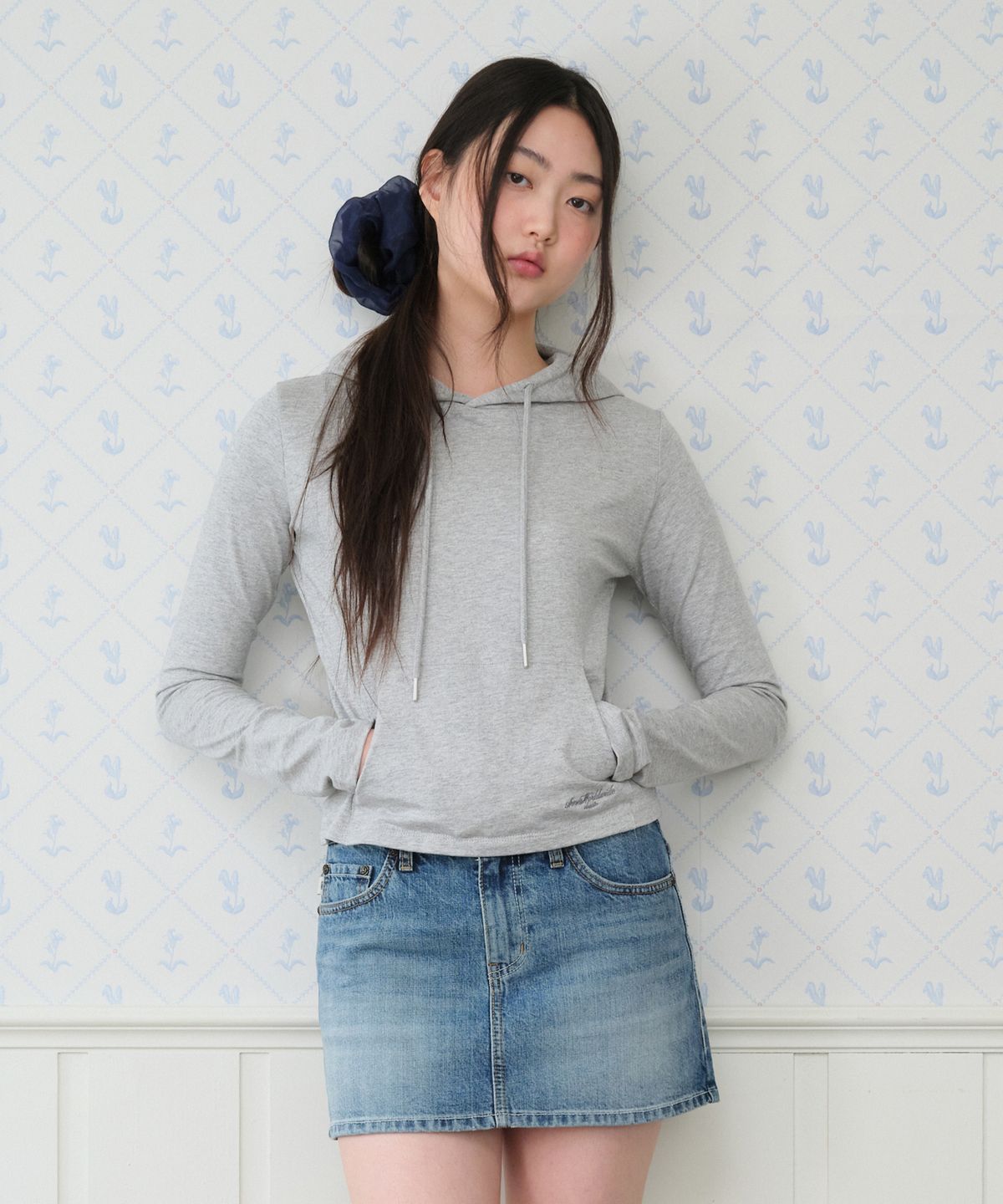 아메스 월드와이드(AMES-WORLDWIDE) CLASSIC CROP HOODIE LS TEE GREY
