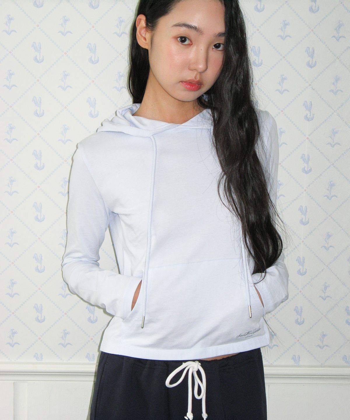 아메스 월드와이드(AMES-WORLDWIDE) CLASSIC CROP HOODIE LS TEE SKY BLUE