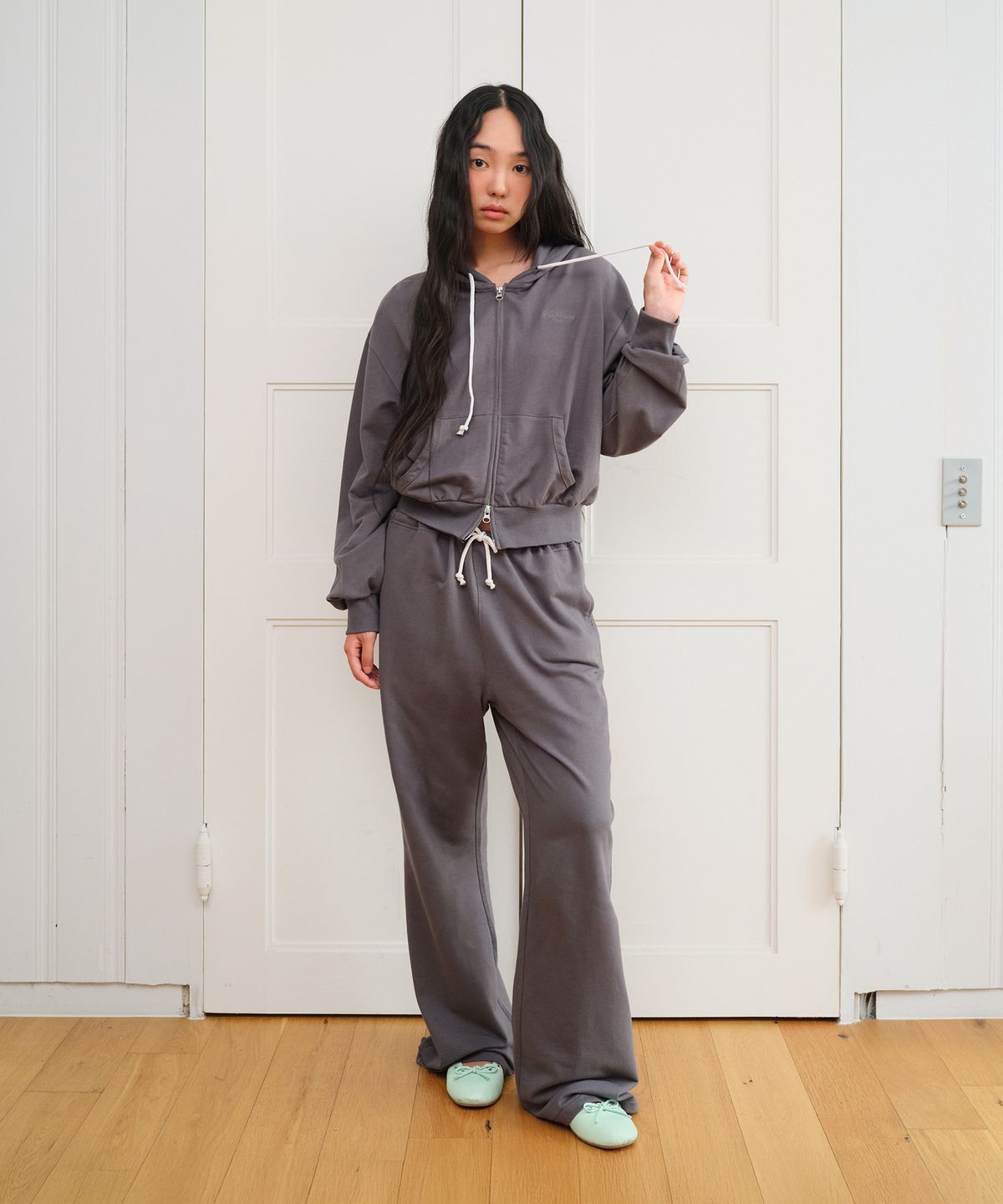 아메스 월드와이드(AMES-WORLDWIDE) CLASSIC EASY SWEATPANTS CHARCOAL