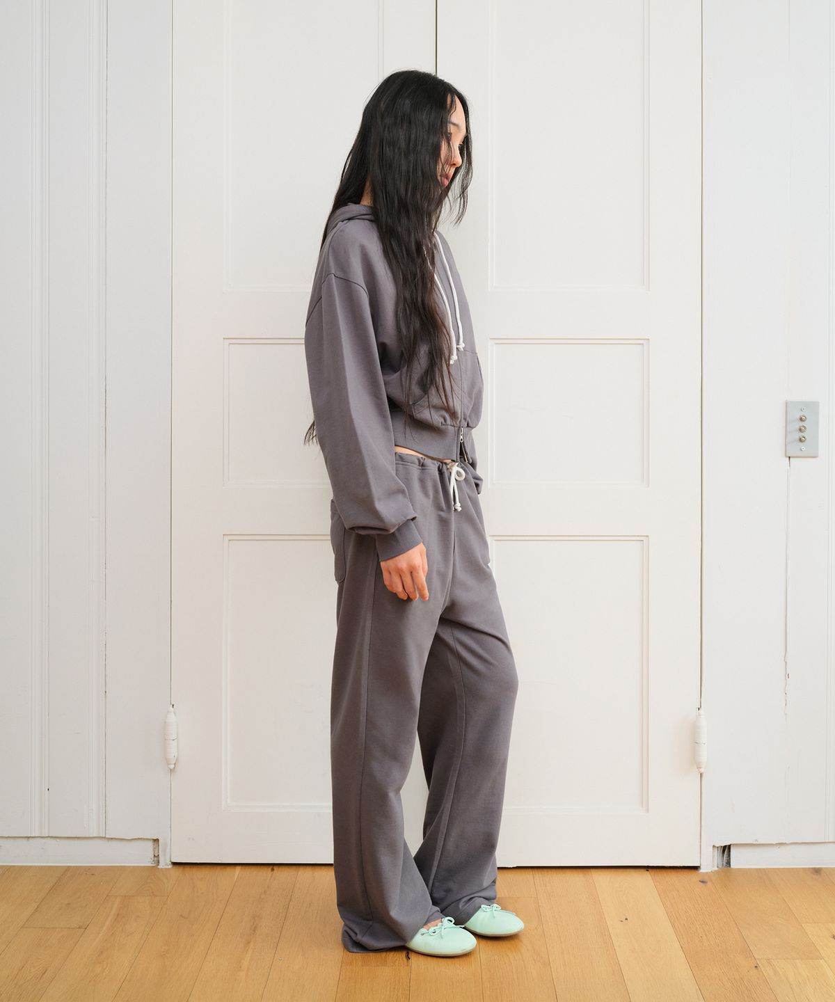 아메스 월드와이드(AMES-WORLDWIDE) CLASSIC EASY SWEATPANTS CHARCOAL