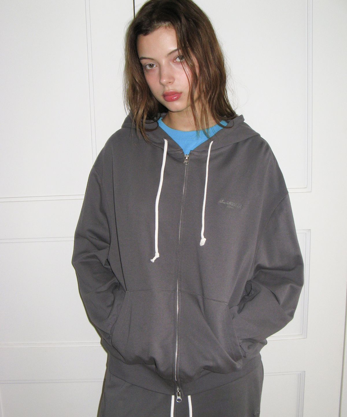 아메스 월드와이드(AMES-WORLDWIDE) CLASSIC EASY HOODIE ZIP-UP CHARCOAL
