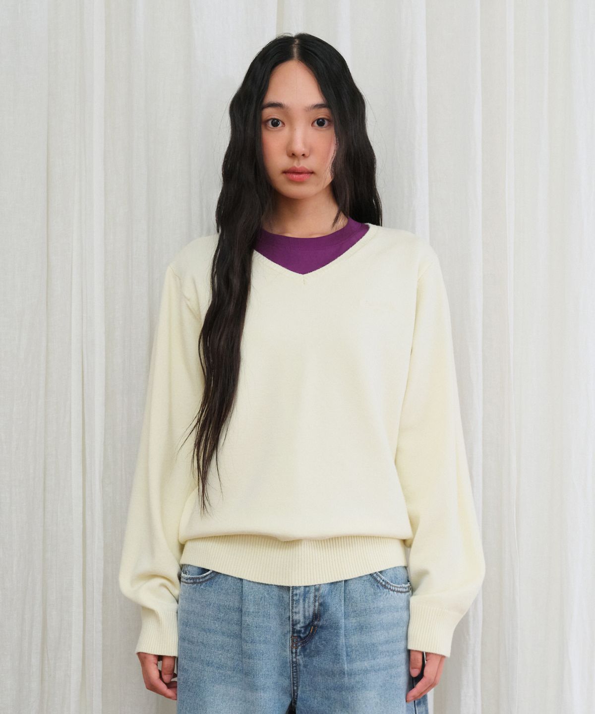 아메스 월드와이드(AMES-WORLDWIDE) CLASSIC REGULAR V NECK KNIT IVORY