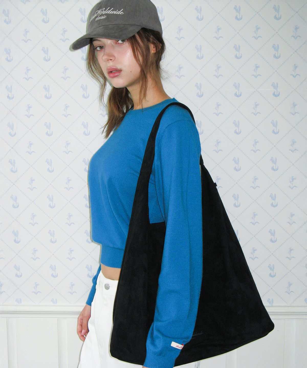 아메스 월드와이드(AMES-WORLDWIDE) CLASSIC REGULAR U NECK KNIT BLUE