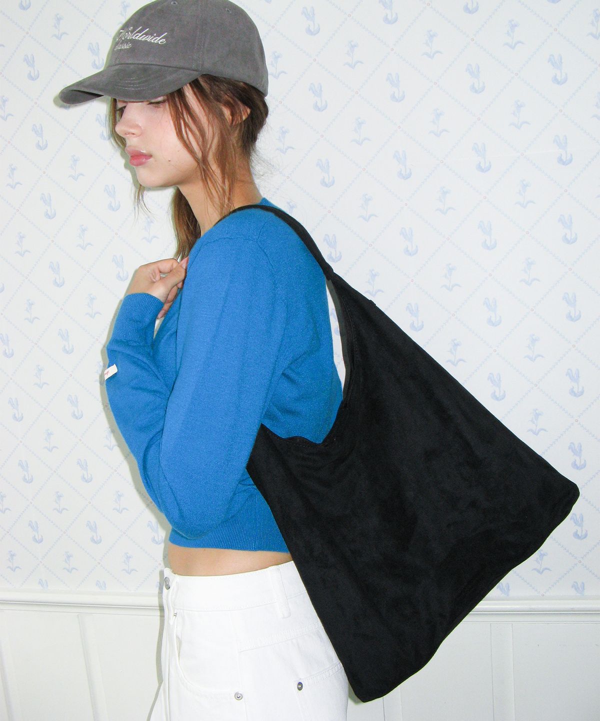 아메스 월드와이드(AMES-WORLDWIDE) CLASSIC REGULAR U NECK KNIT BLUE