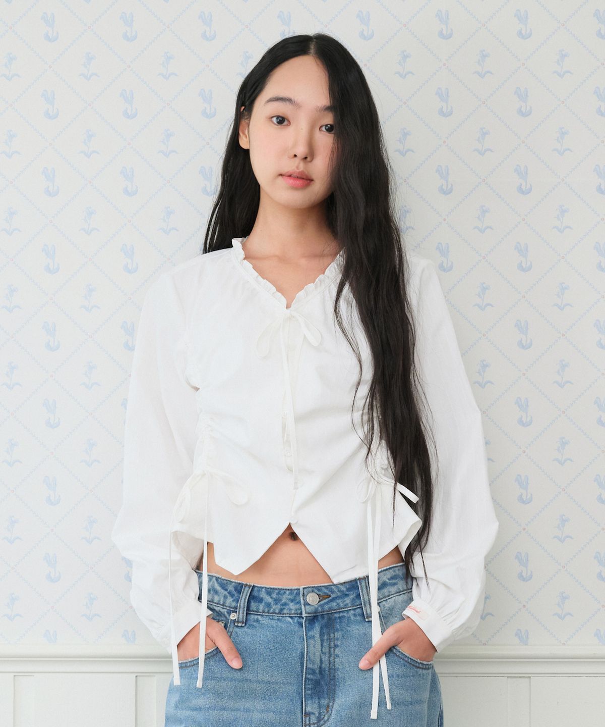 아메스 월드와이드(AMES-WORLDWIDE) CLASSIC SHIRRING BLOUSE WHITE