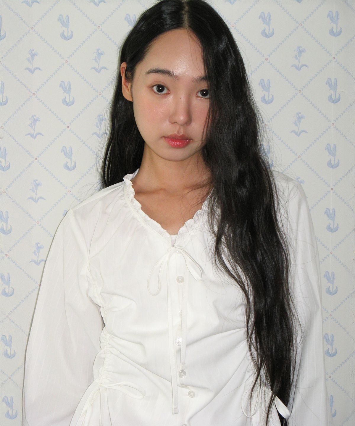 아메스 월드와이드(AMES-WORLDWIDE) CLASSIC SHIRRING BLOUSE WHITE