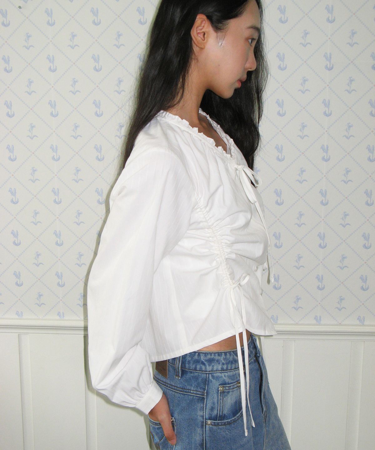 아메스 월드와이드(AMES-WORLDWIDE) CLASSIC SHIRRING BLOUSE WHITE