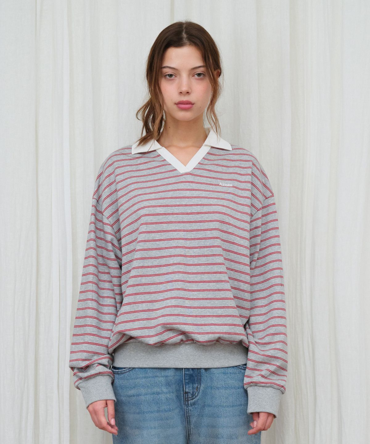 아메스 월드와이드(AMES-WORLDWIDE) V NECK COLLAR STRIPE SWEATSHIRT GREY