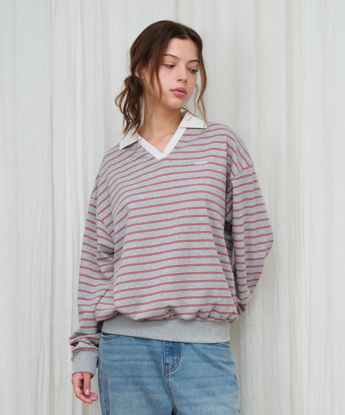 아메스 월드와이드(AMES-WORLDWIDE) V NECK COLLAR STRIPE SWEATSHIRT GREY