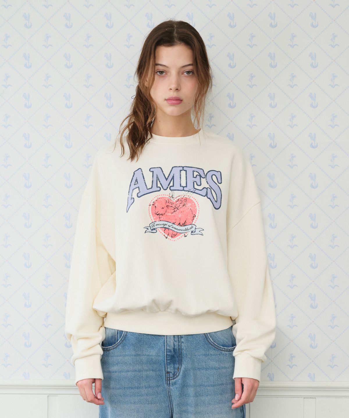 아메스 월드와이드(AMES-WORLDWIDE) ANGEL LOVE SWEATSHIRT CREAM