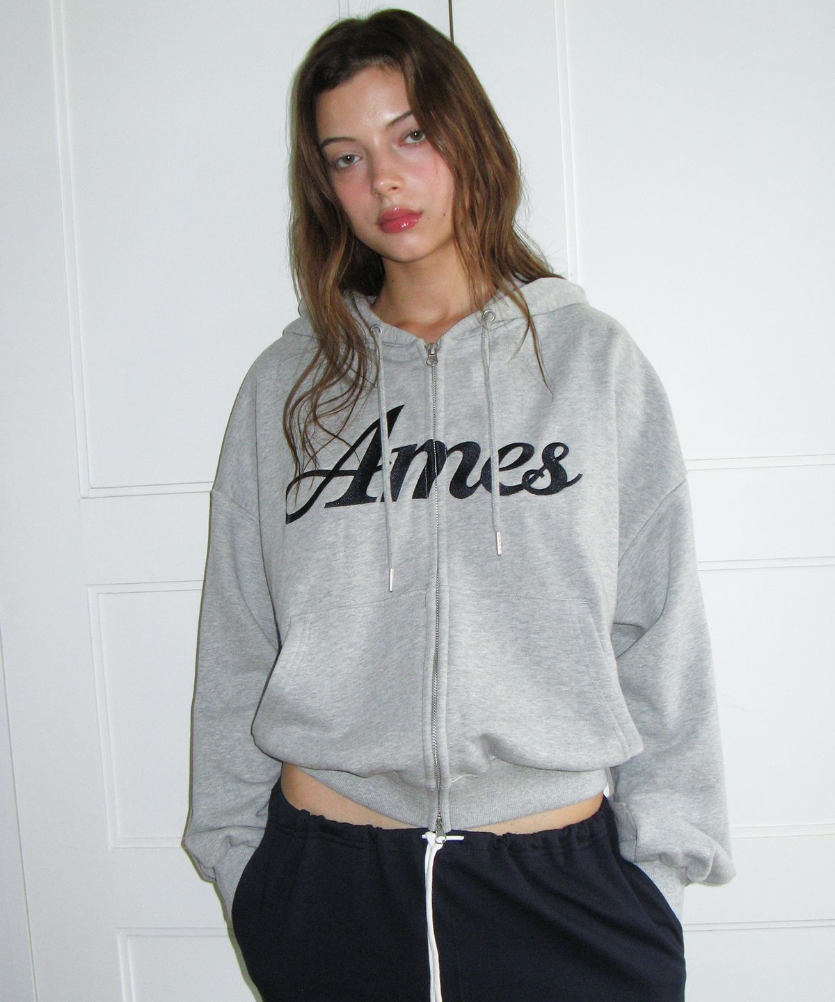 아메스 월드와이드(AMES-WORLDWIDE) STANDARD LOGO HOODIE ZIP-UP GREY