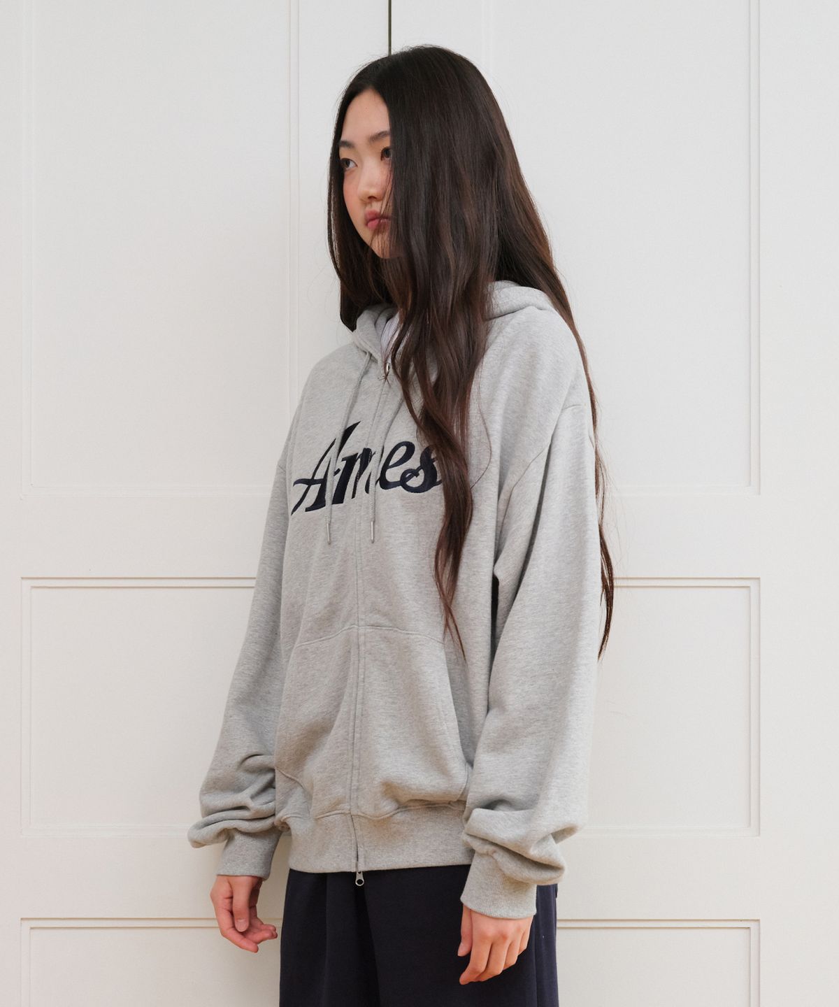 아메스 월드와이드(AMES-WORLDWIDE) STANDARD LOGO HOODIE ZIP-UP GREY