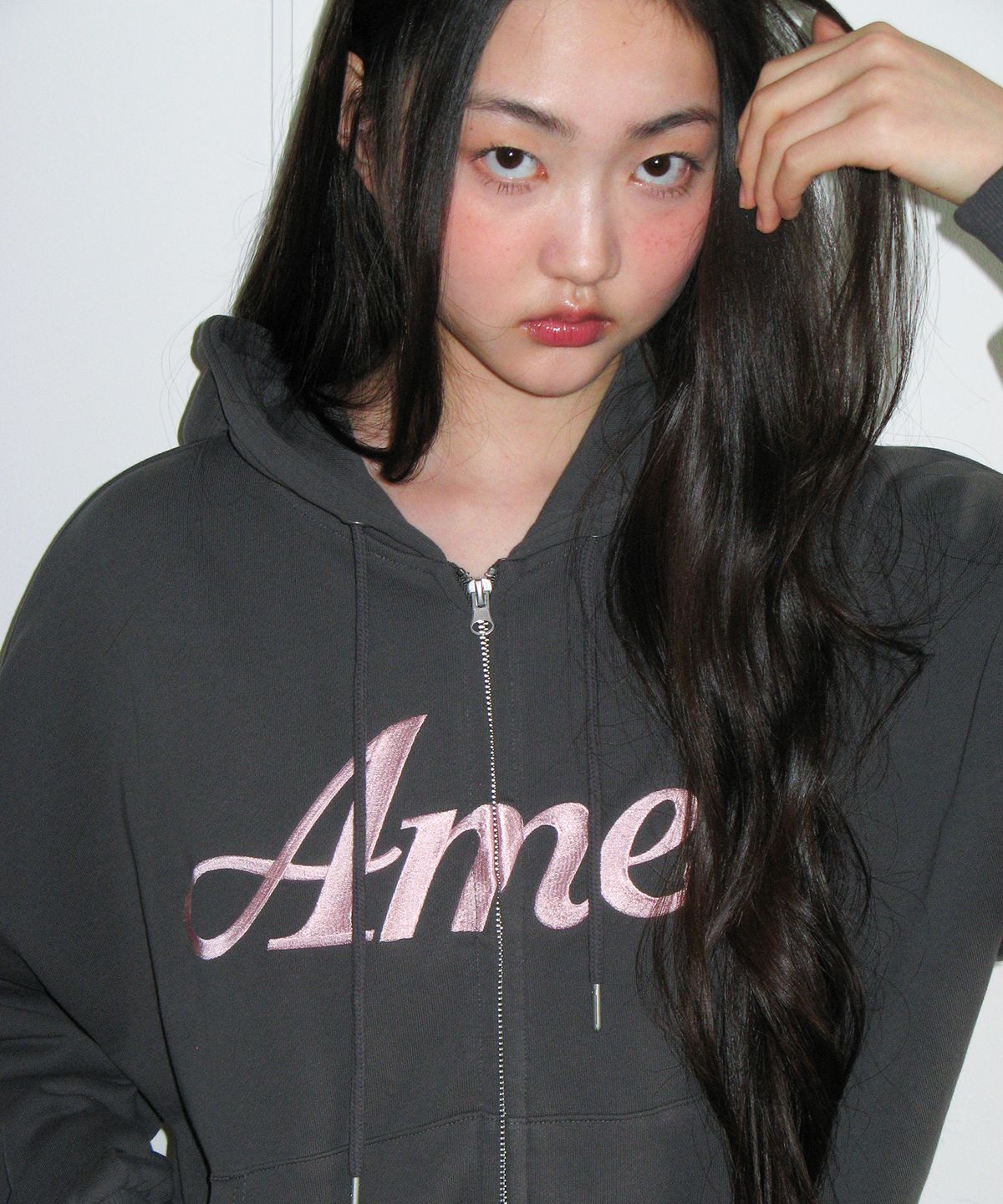 아메스 월드와이드(AMES-WORLDWIDE) STANDARD LOGO HOODIE ZIP-UP CHARCOAL