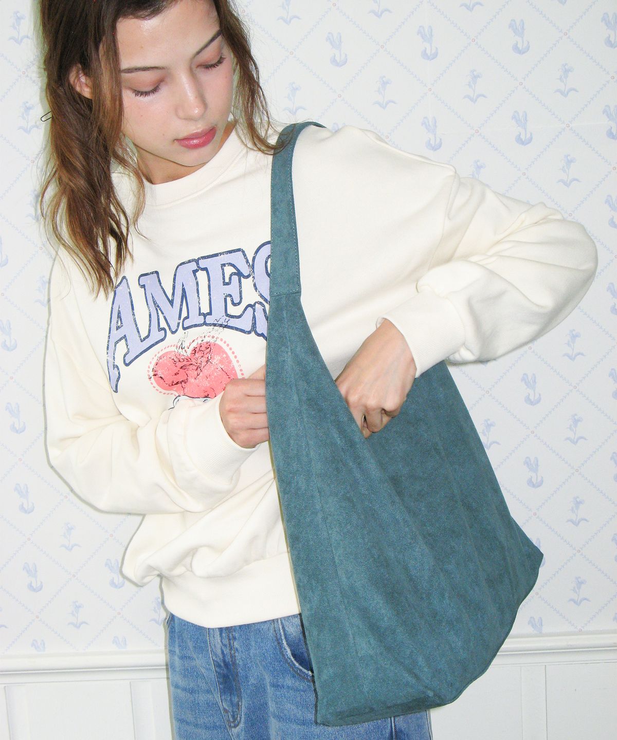아메스 월드와이드(AMES-WORLDWIDE) CLASSIC SUEDE SHOULDER BAG MINT