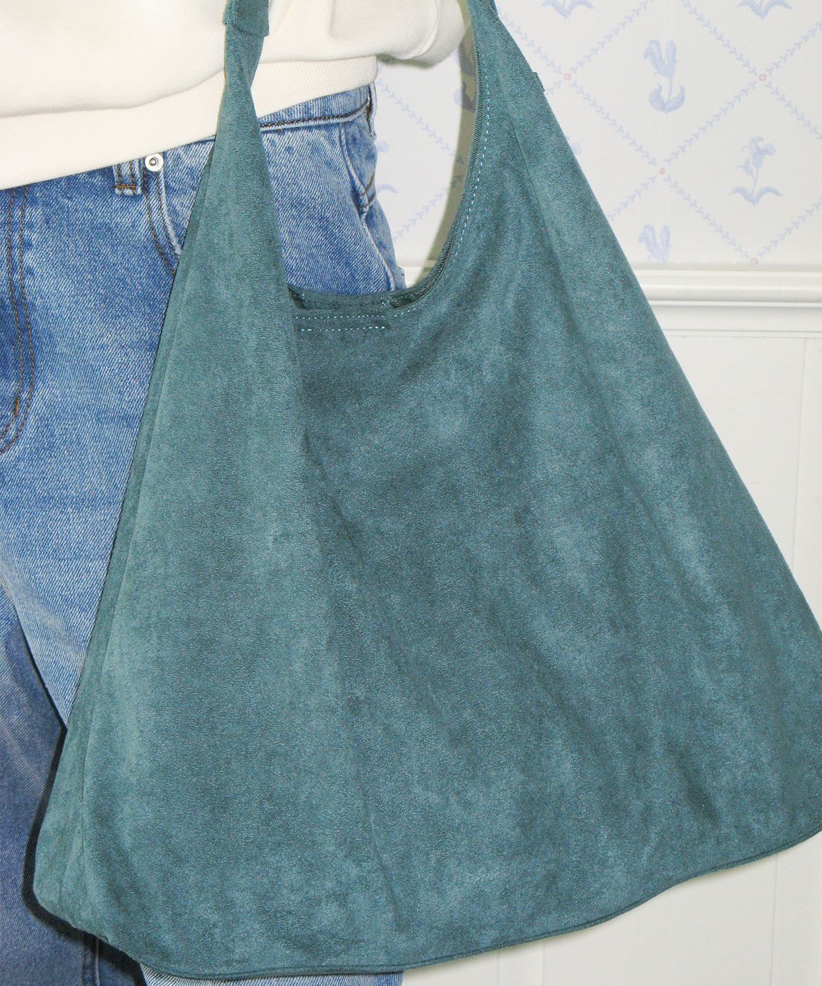 아메스 월드와이드(AMES-WORLDWIDE) CLASSIC SUEDE SHOULDER BAG MINT