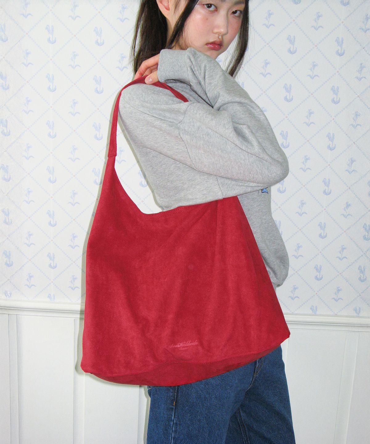 아메스 월드와이드(AMES-WORLDWIDE) CLASSIC SUEDE SHOULDER BAG RED