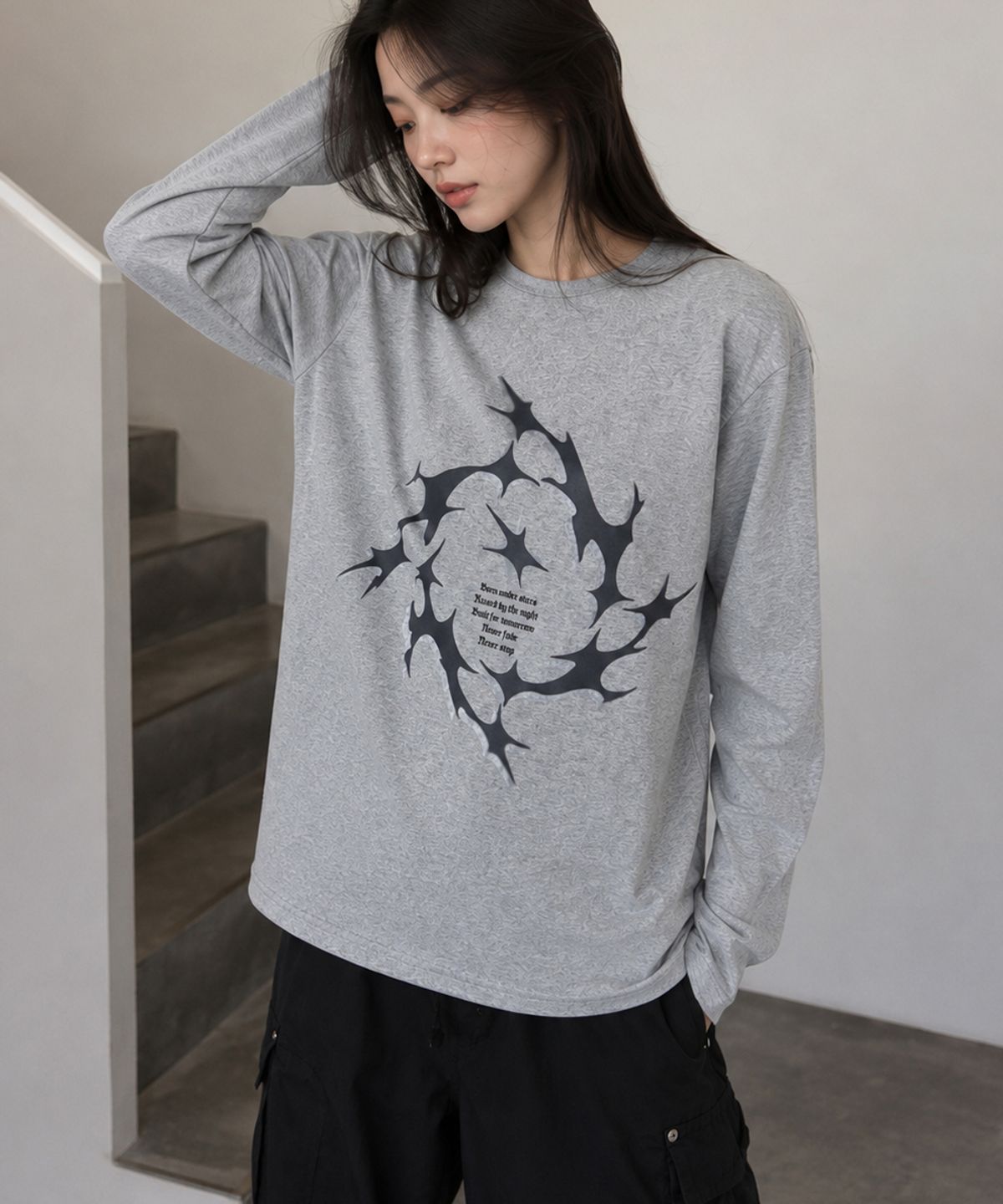 도톤(DOTON) THORN HALO LONG SLEEVE (Black)