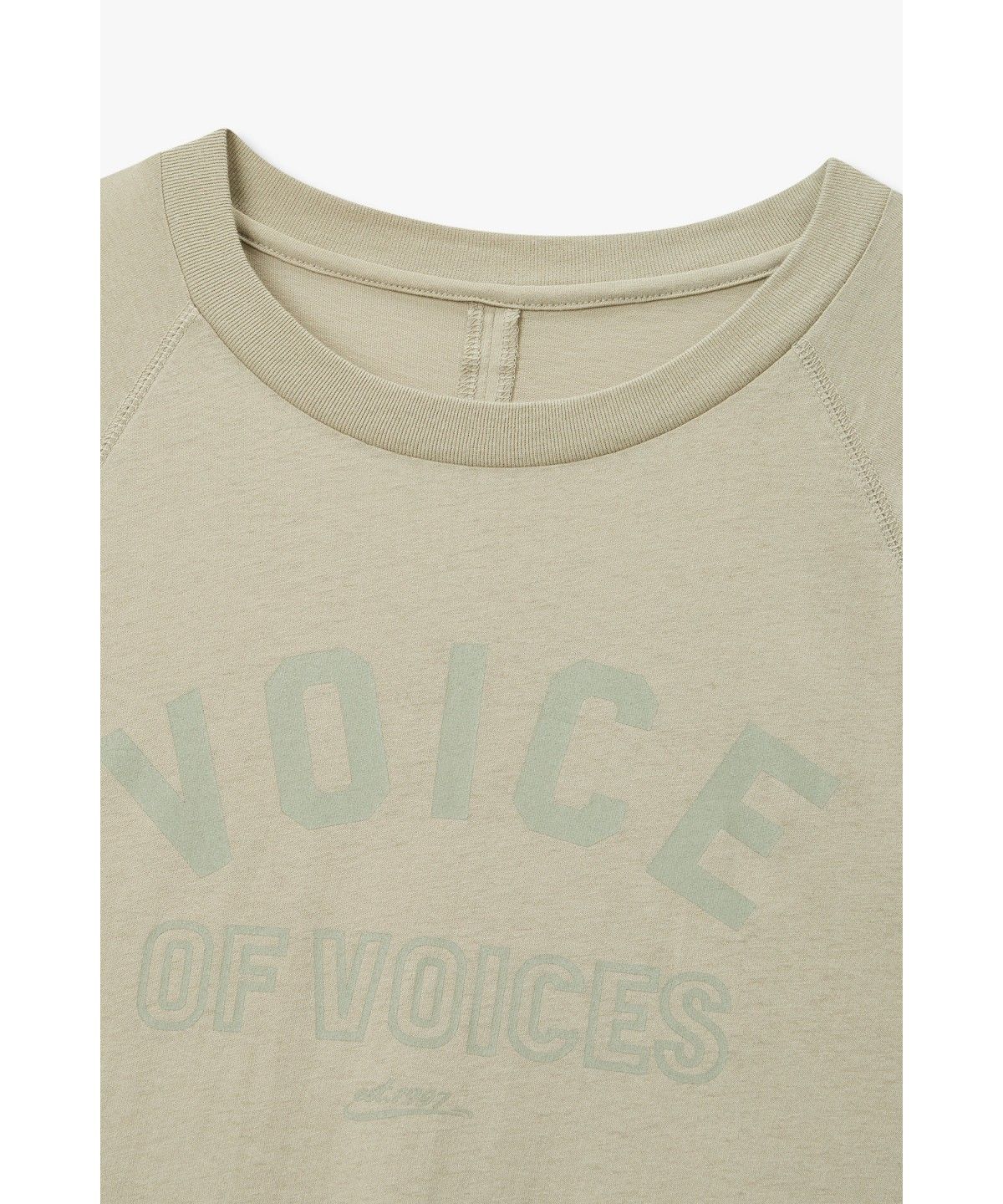보브(VOICE OF VOICES) 래글런 로고 프린트 티셔츠 _라이트 카키 7156340009