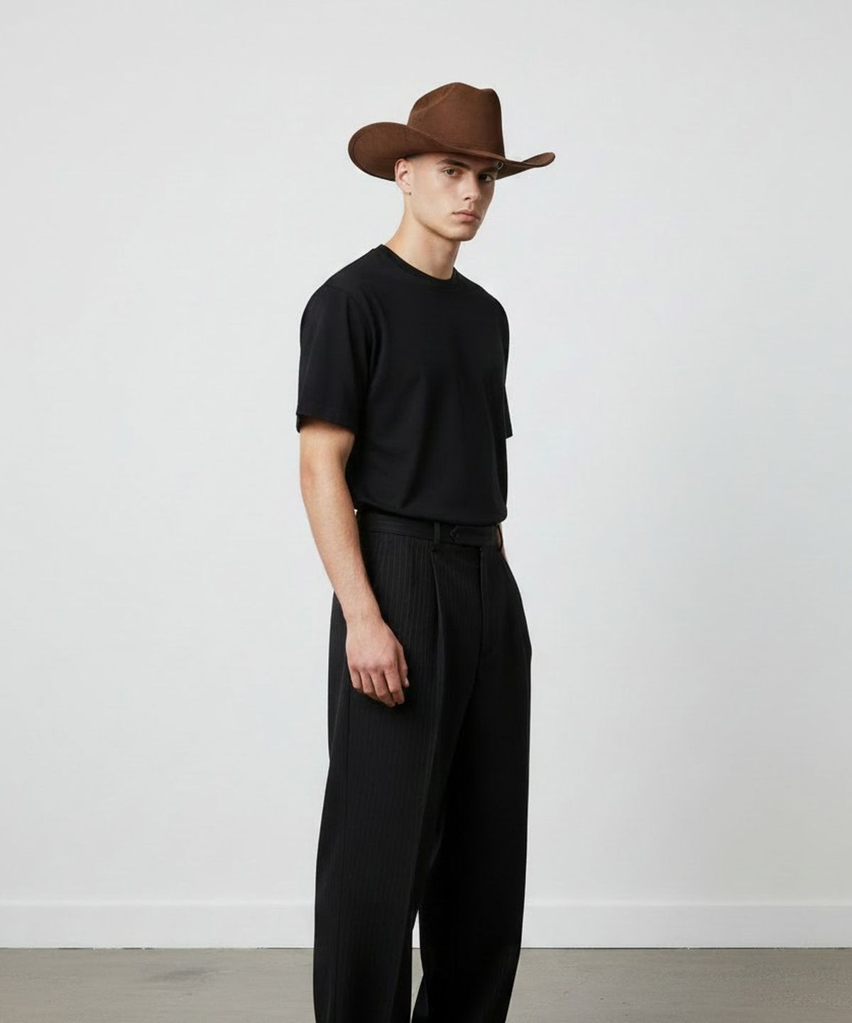 유니버셜 케미스트리(UNIVERSAL CHEMISTRY) Wire Cowboy Suede Brown Long Fedora 페도라