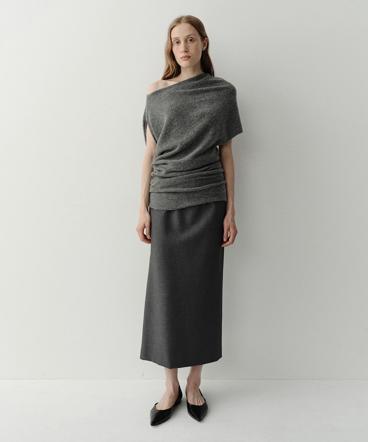 이아(EAAH) BABY ALPACA DRAPE KNIT TOP (GREY)