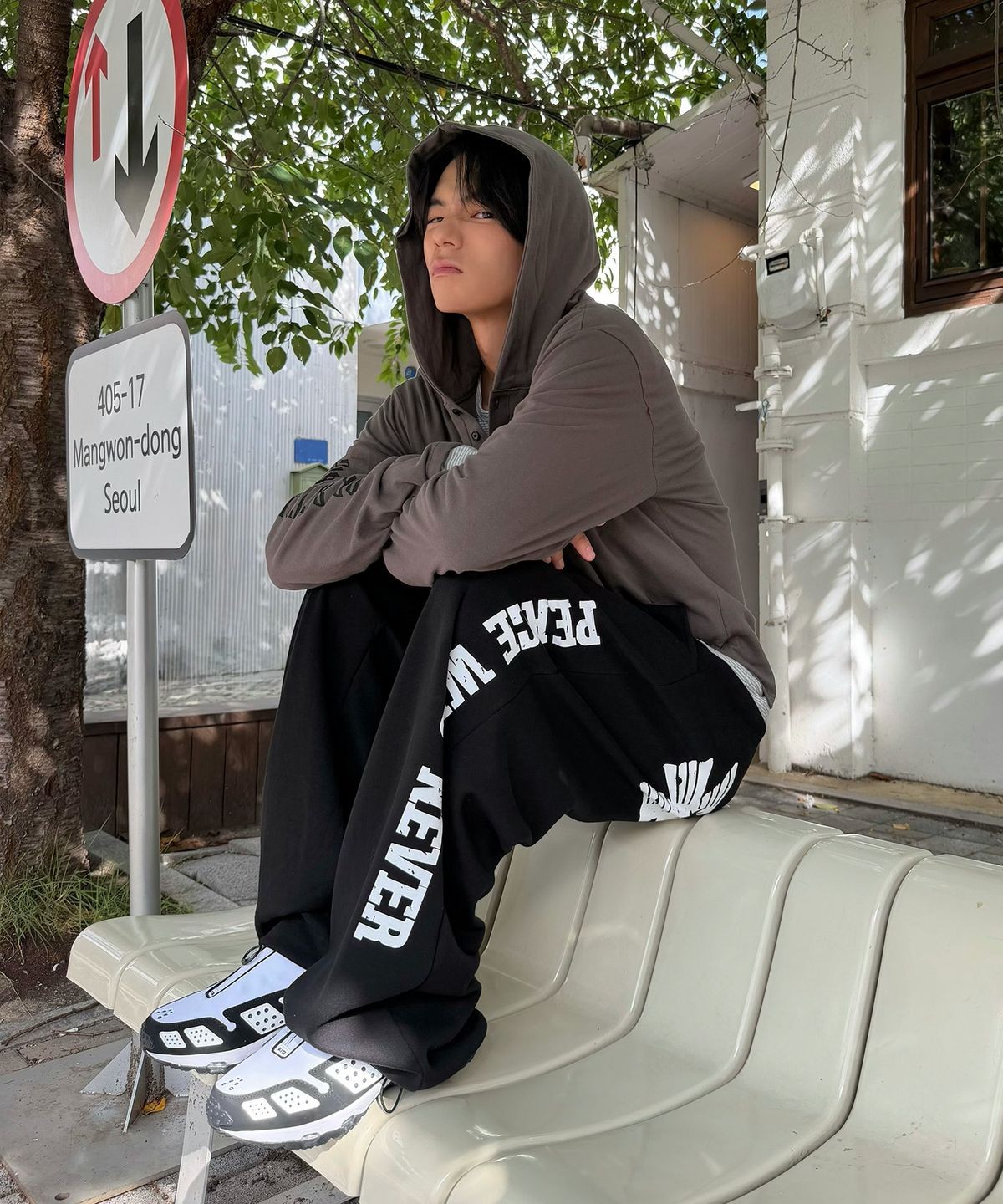 슈퍼서브(SUPERSUB) PEACE WAS NEVER 레터링 와이드 스웨트 팬츠-블랙