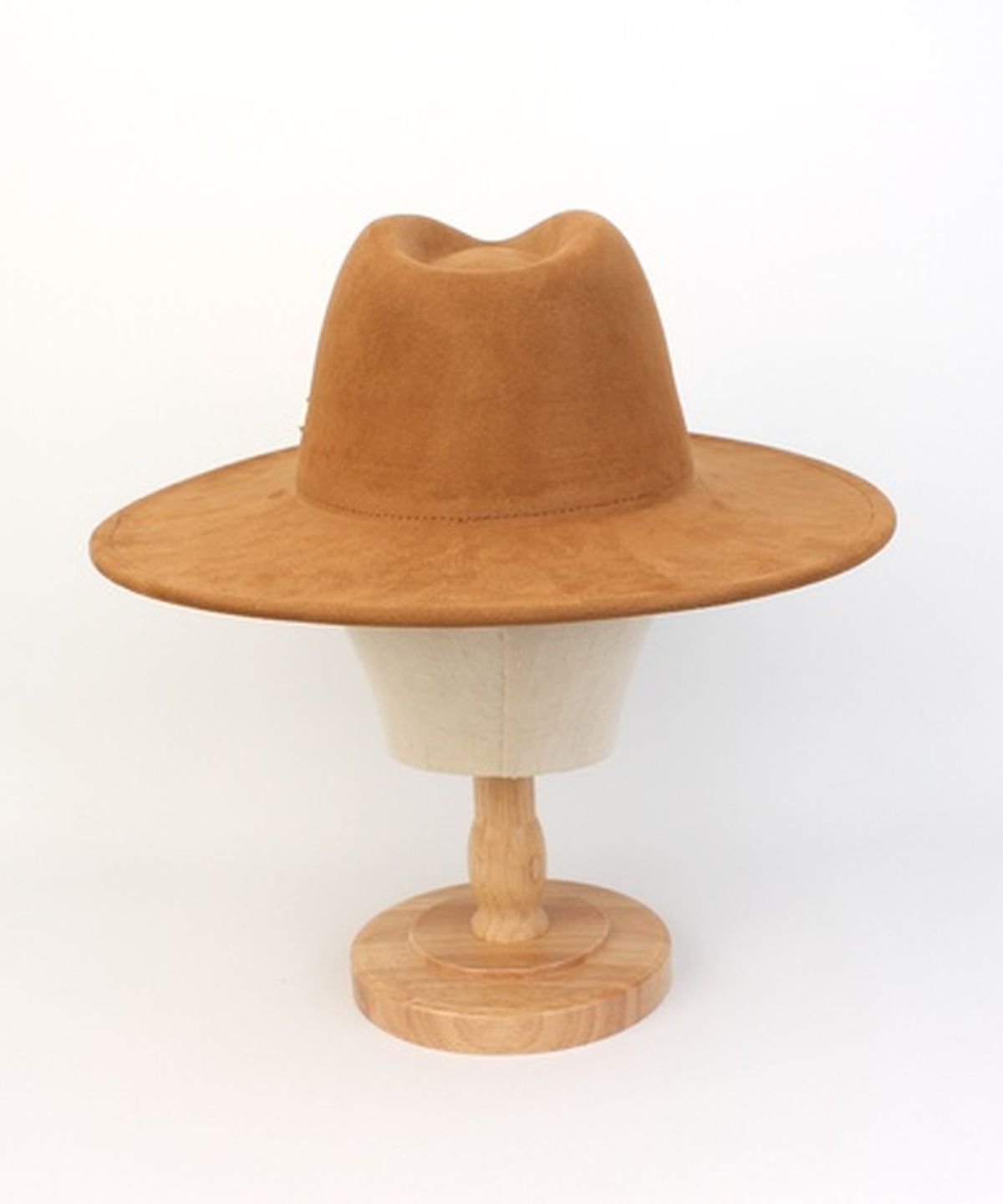 유니버셜 케미스트리(UNIVERSAL CHEMISTRY) Suede Simple Camel Fedora 페도라