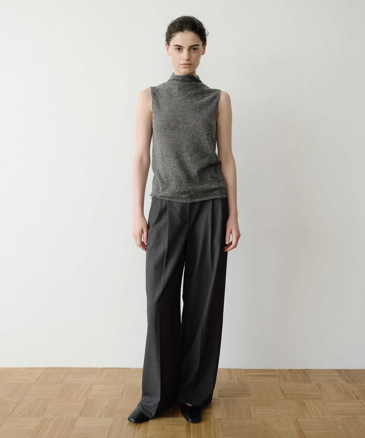 이아(EAAH) BABY ALPACA MOCK NECK KNIT TOP (GREY)