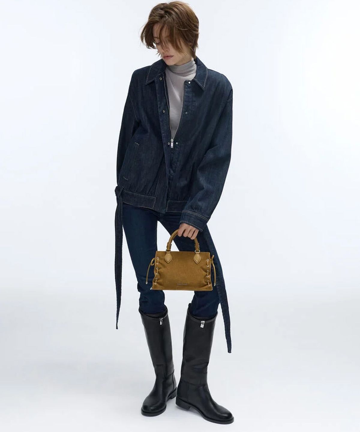 찰스앤키스(CHARLES & KEITH) 나일라 그로밋 레이스업 토트백 사하라 샌드 CK2-30782918-1