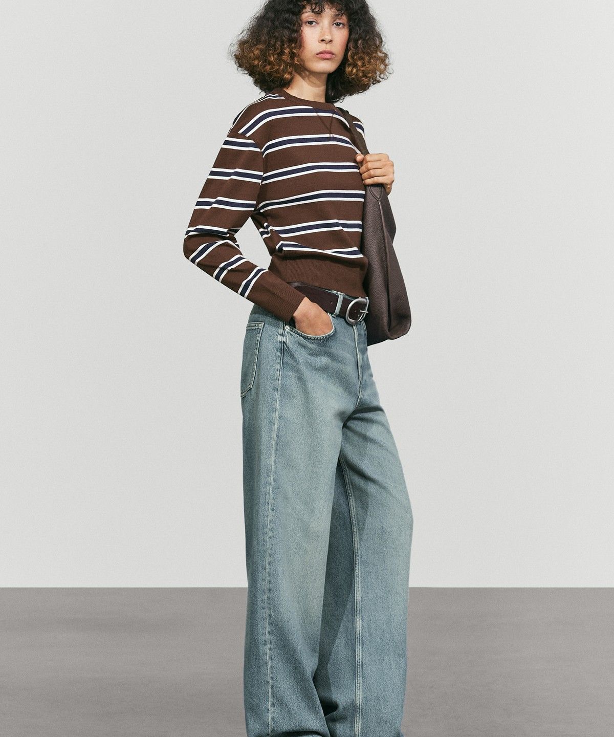 마시모두띠(MASSIMO DUTTI) 인터록 스트라이프 스웨트셔츠