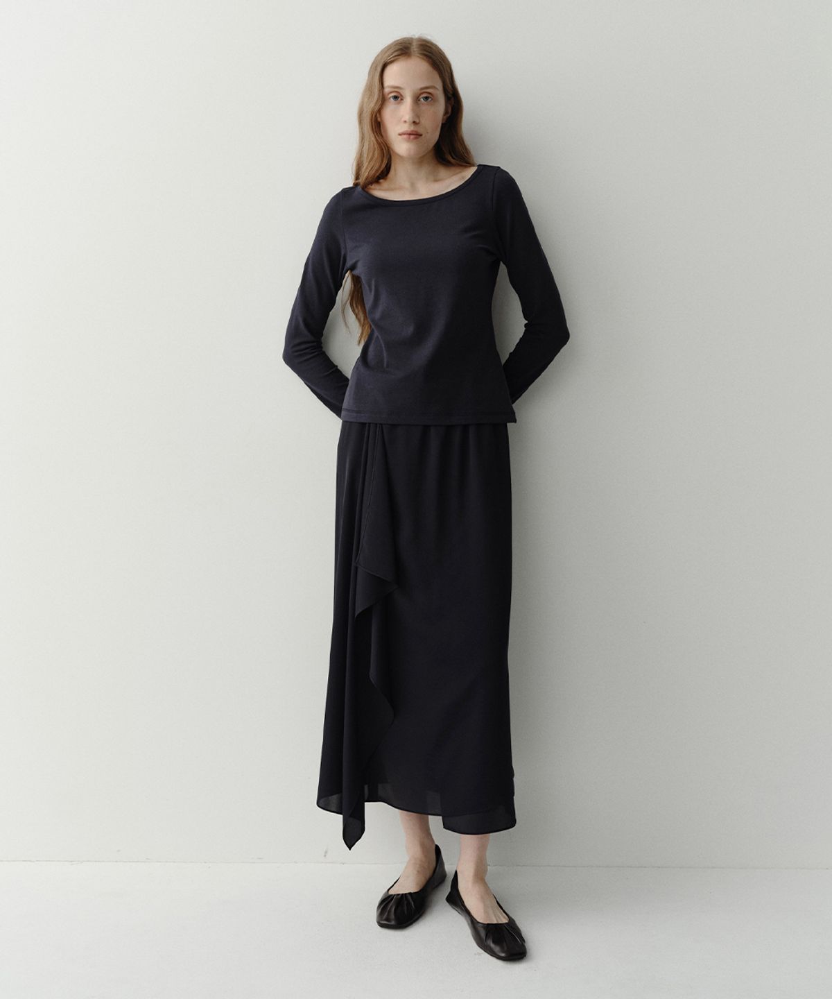 이아(EAAH) BOAT NECK T-SHIRT (NAVY)