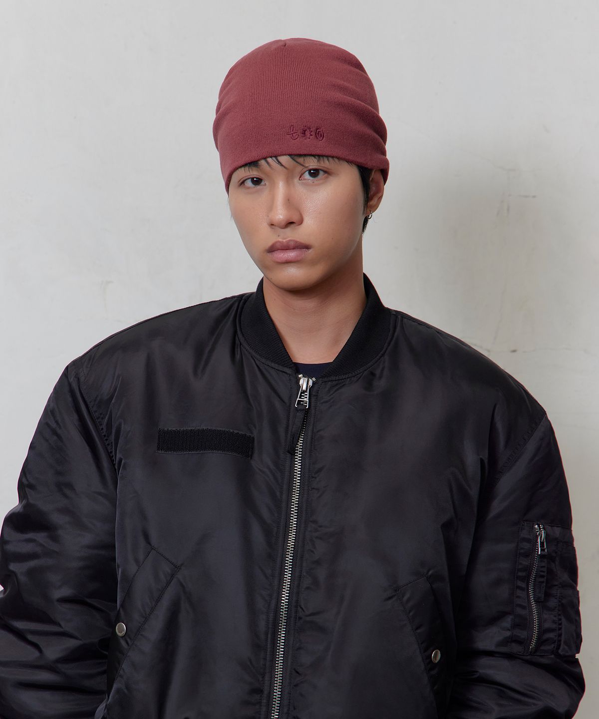 토니로렌스(TONY LAWRENCE) 데일리 심볼 로고 비니 레드