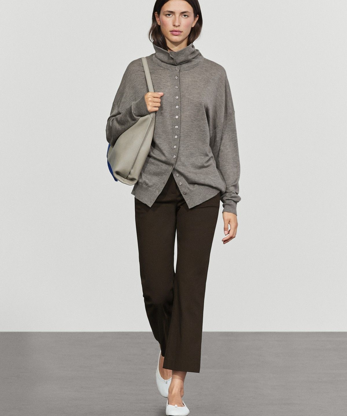 마시모두띠(MASSIMO DUTTI) 스트레치 킥 플레어 팬츠