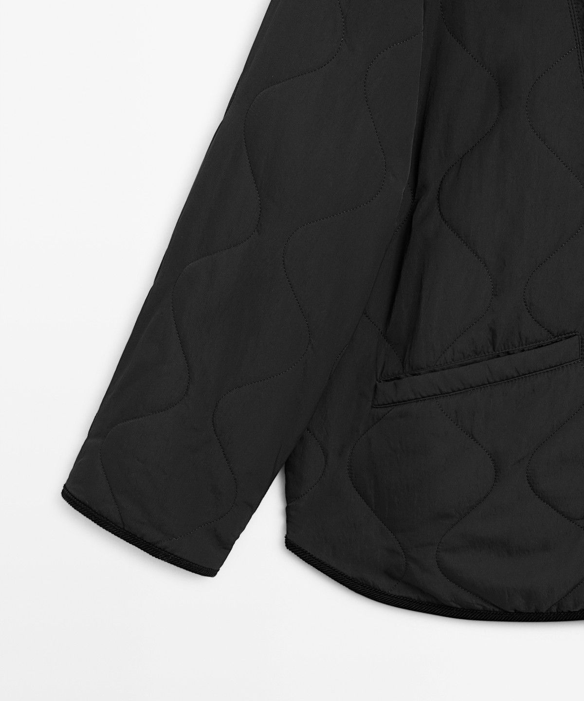 마시모두띠(MASSIMO DUTTI) 웨이브 스티치 디테일 재킷