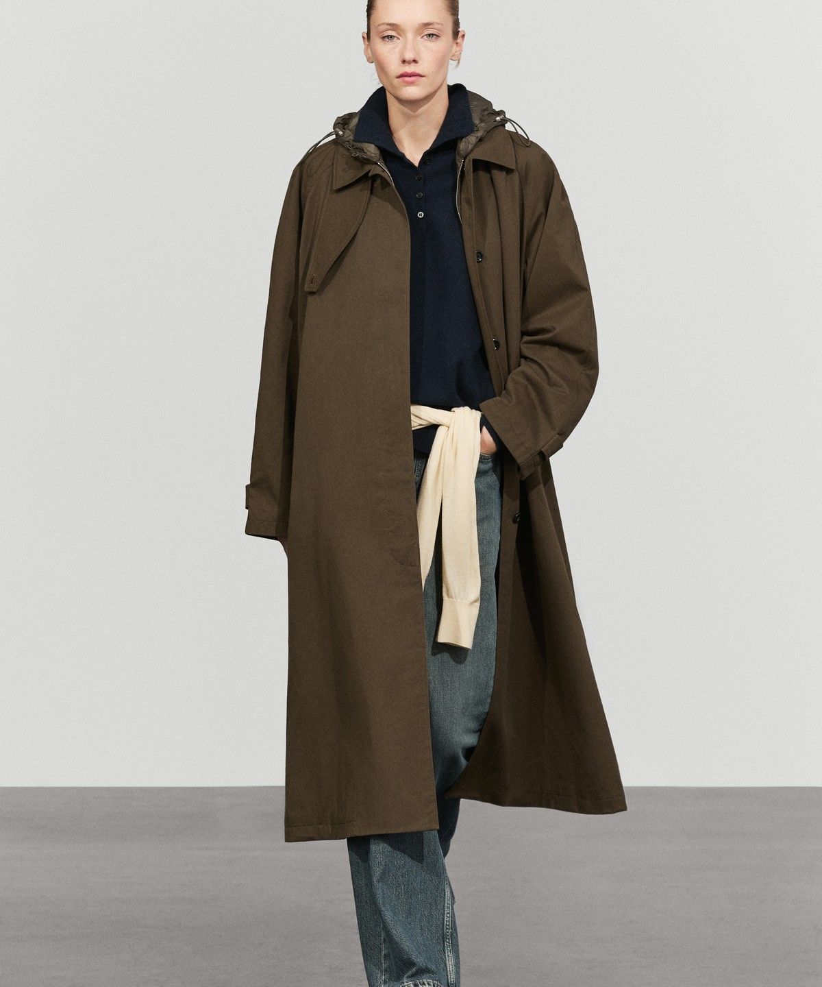 마시모두띠(MASSIMO DUTTI) 탈착식 후드 트렌치코트