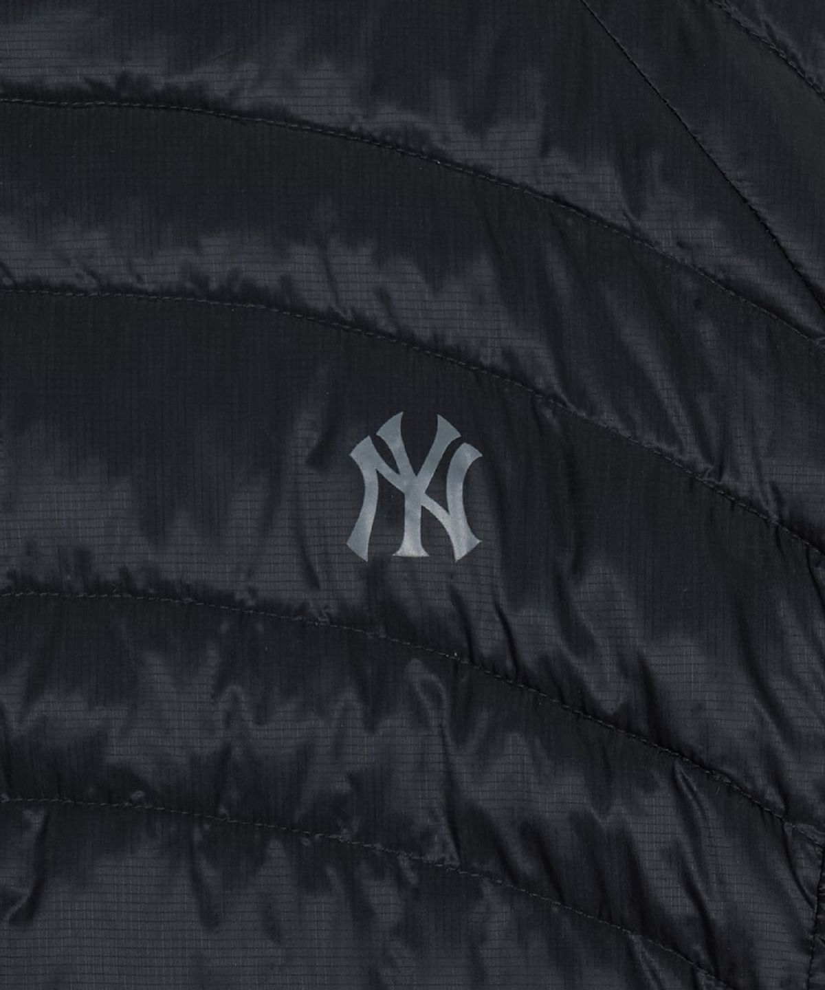 엠엘비(MLB) 커브 에어쉘 경량 후드 패딩 NY (Black)
