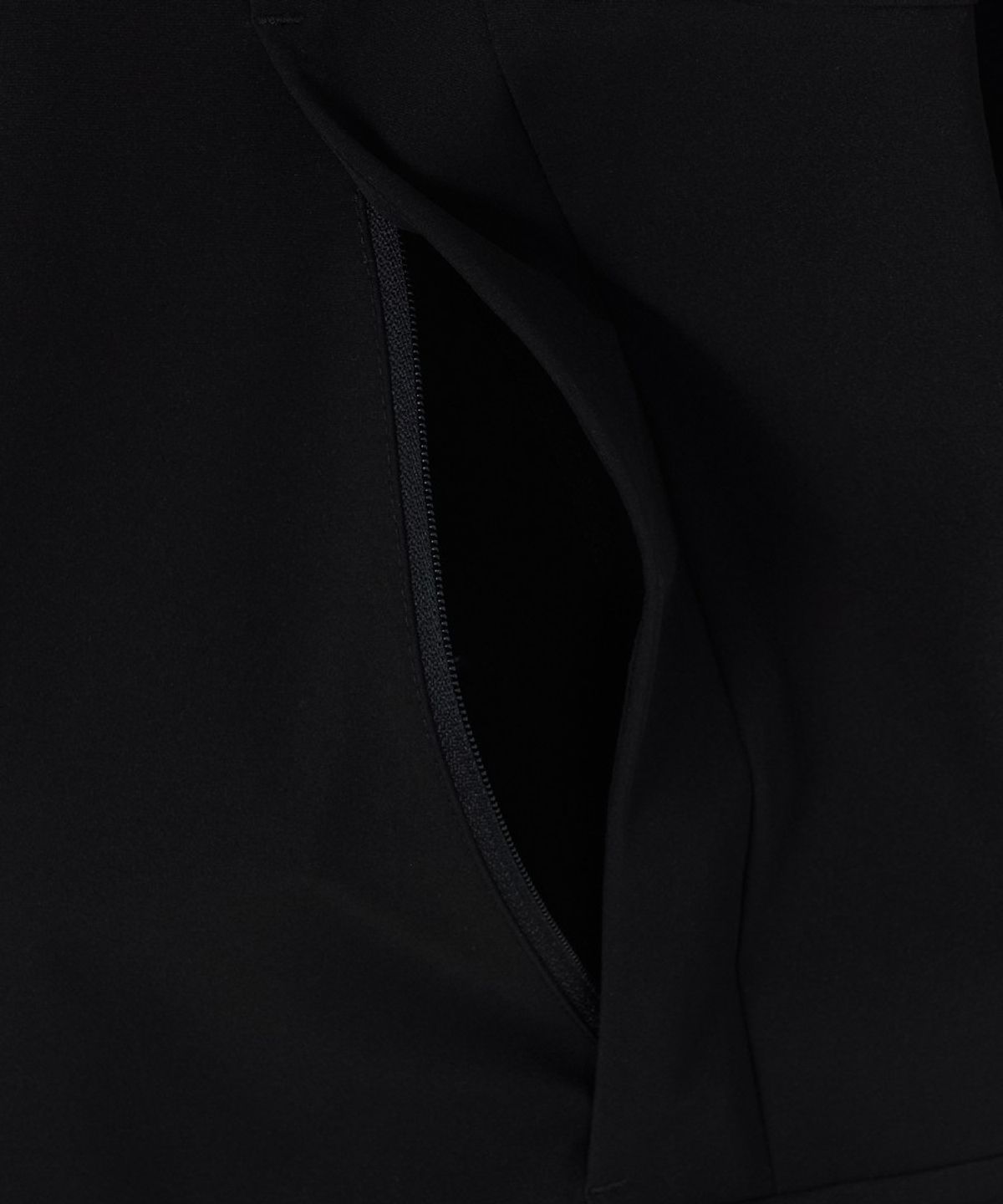 엠엘비(MLB) 고프코어 메가로고 2L 커브 바람막이 NY (Black)
