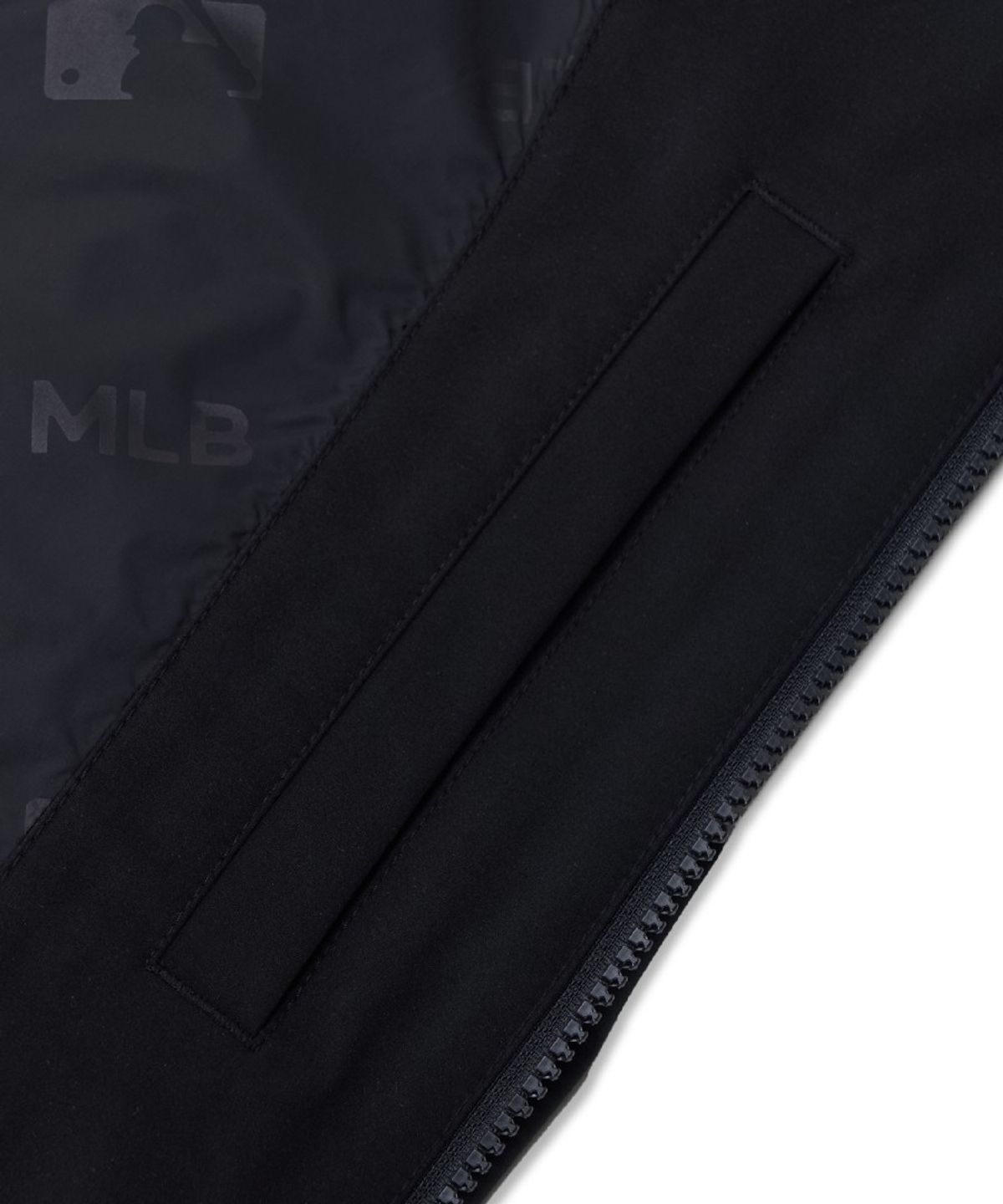 엠엘비(MLB) 고프코어 메가로고 2L 커브 바람막이 NY (Black)