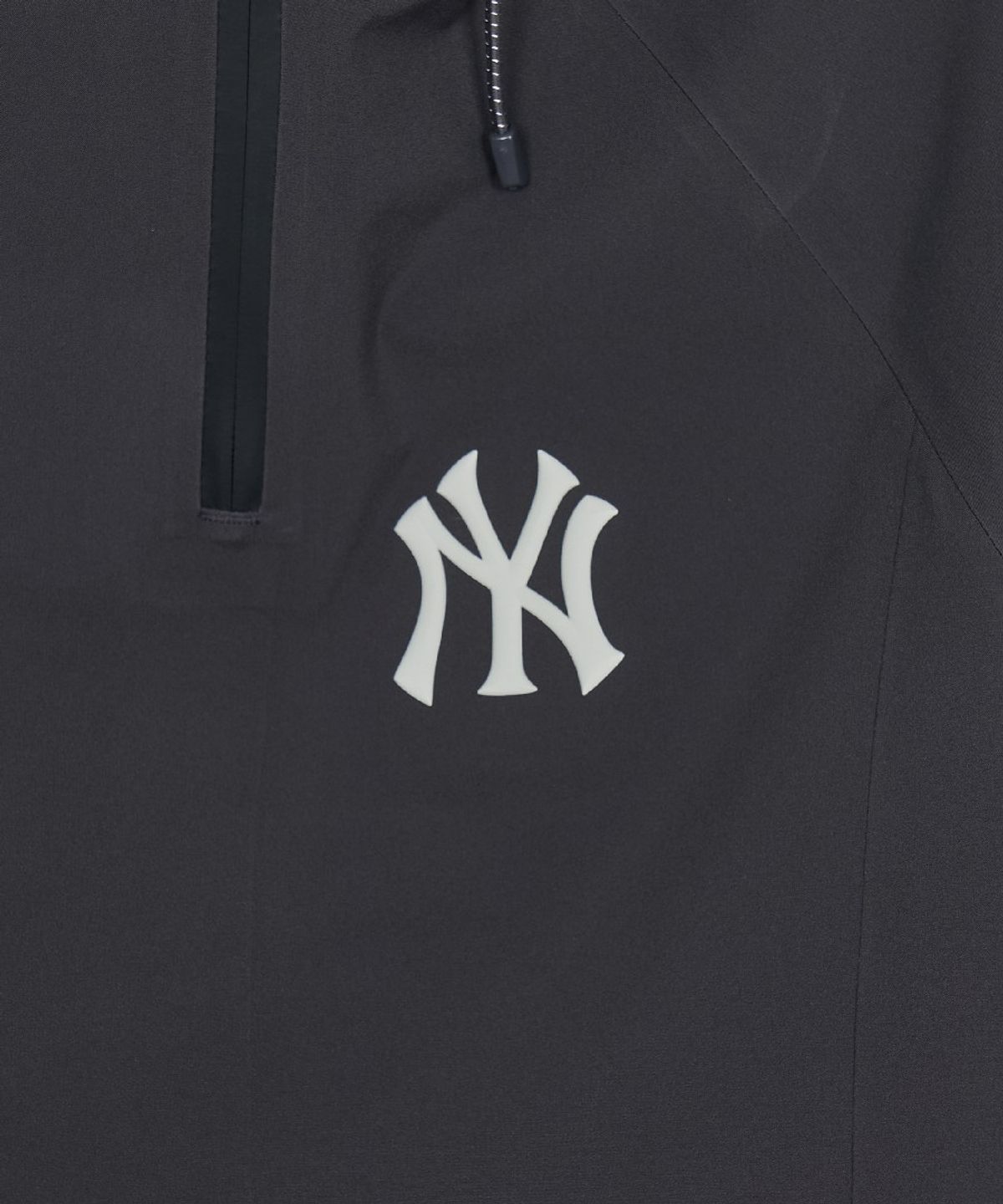 엠엘비(MLB) 고프코어 3L 사선 지퍼 바람막이 NY (D.Charcoal Grey)