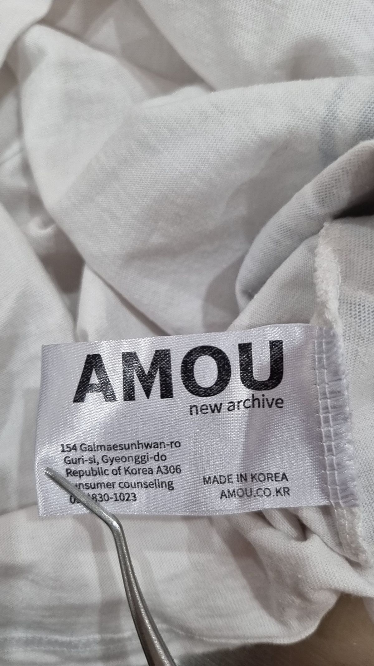 아모우(AMOU) 반소매 티셔츠 2